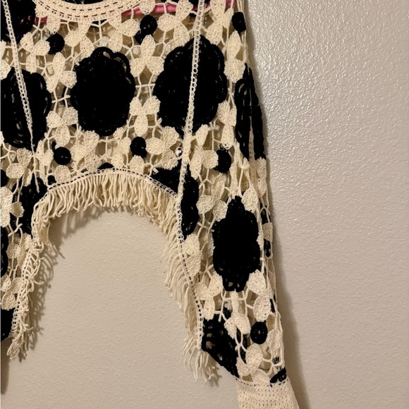 Black and Cream Crochet Shrug - Picture 2 of 3